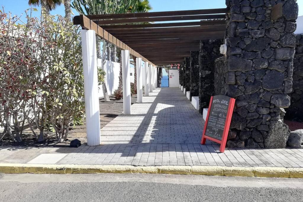 Apartamento Lina 25 Playa Roca Costa Teguise Extérieur photo