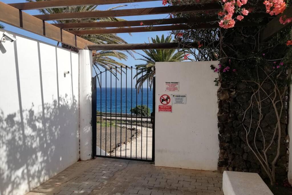 Apartamento Lina 25 Playa Roca Costa Teguise Extérieur photo